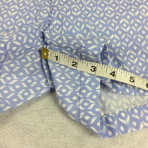 Old Navy Ikat Print 3" Chino Shorts Size 10 Light Blue White Casual Khaki L - Picture 9 of 10